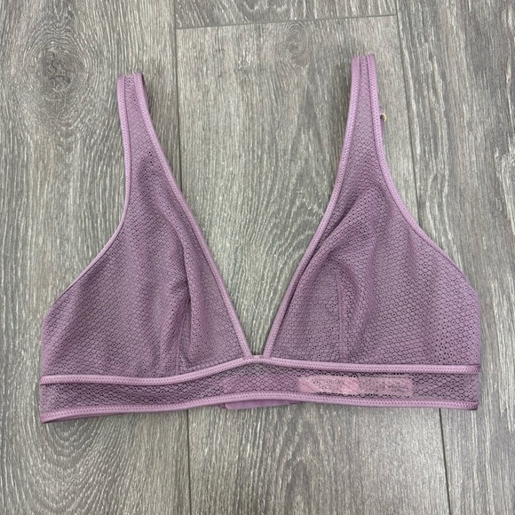 Victorias Secret Lavender Mesh Sheer Bra Womens Wireless No Padding Size Medium - Picture 1 of 6